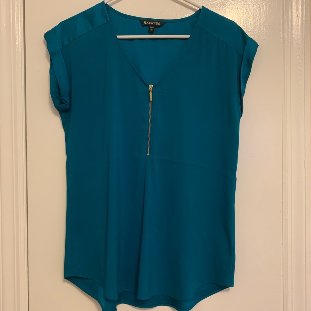 💙 Silky zip-front gramercy tee • Express